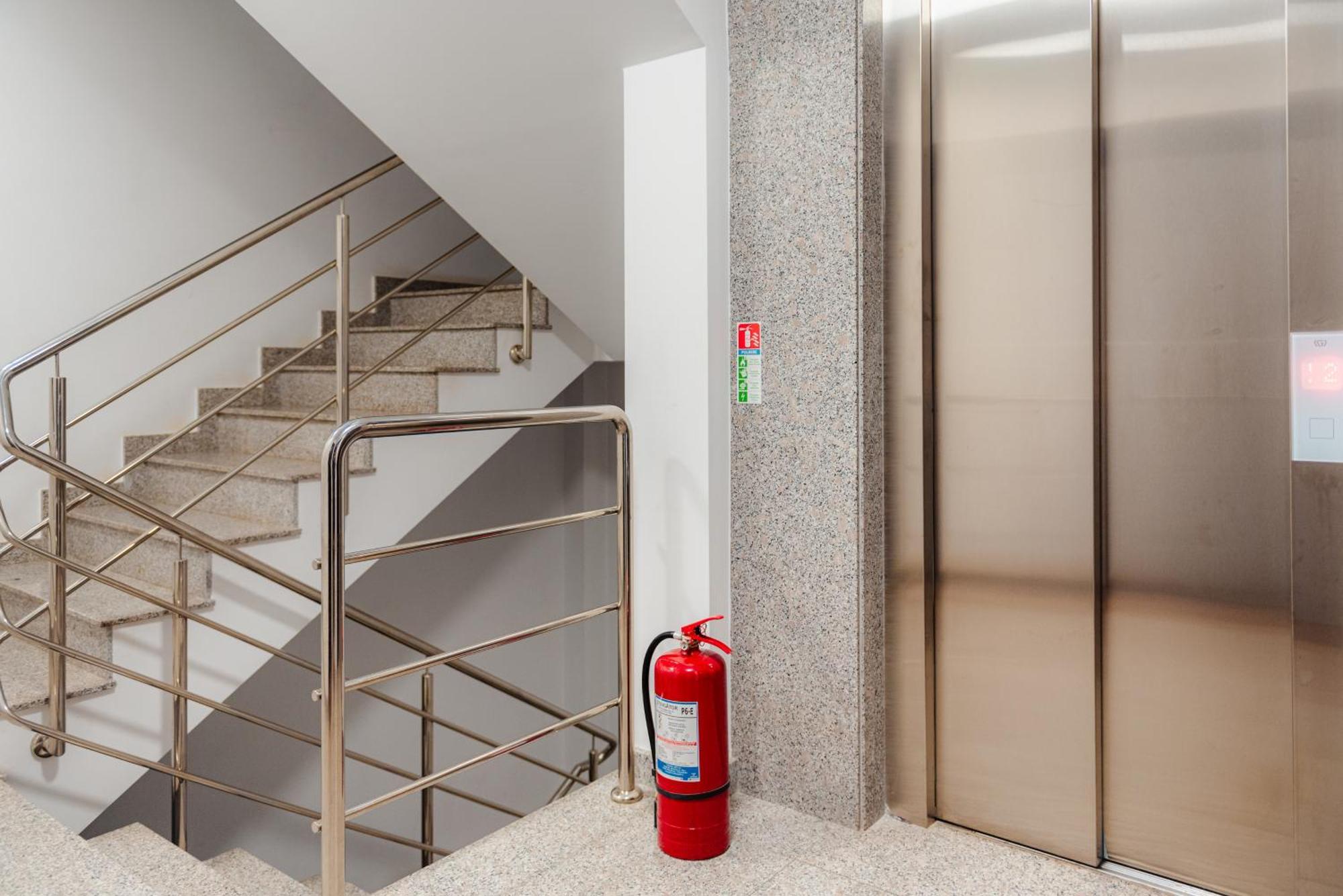 Downtown Apartment Boutique - Blue & Pink بوخارست المظهر الخارجي الصورة