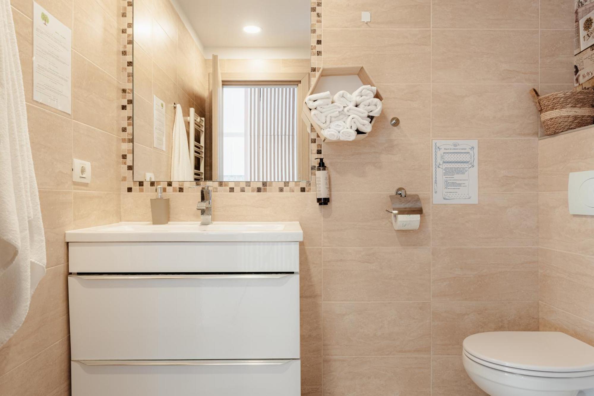 Downtown Apartment Boutique - Blue & Pink بوخارست المظهر الخارجي الصورة
