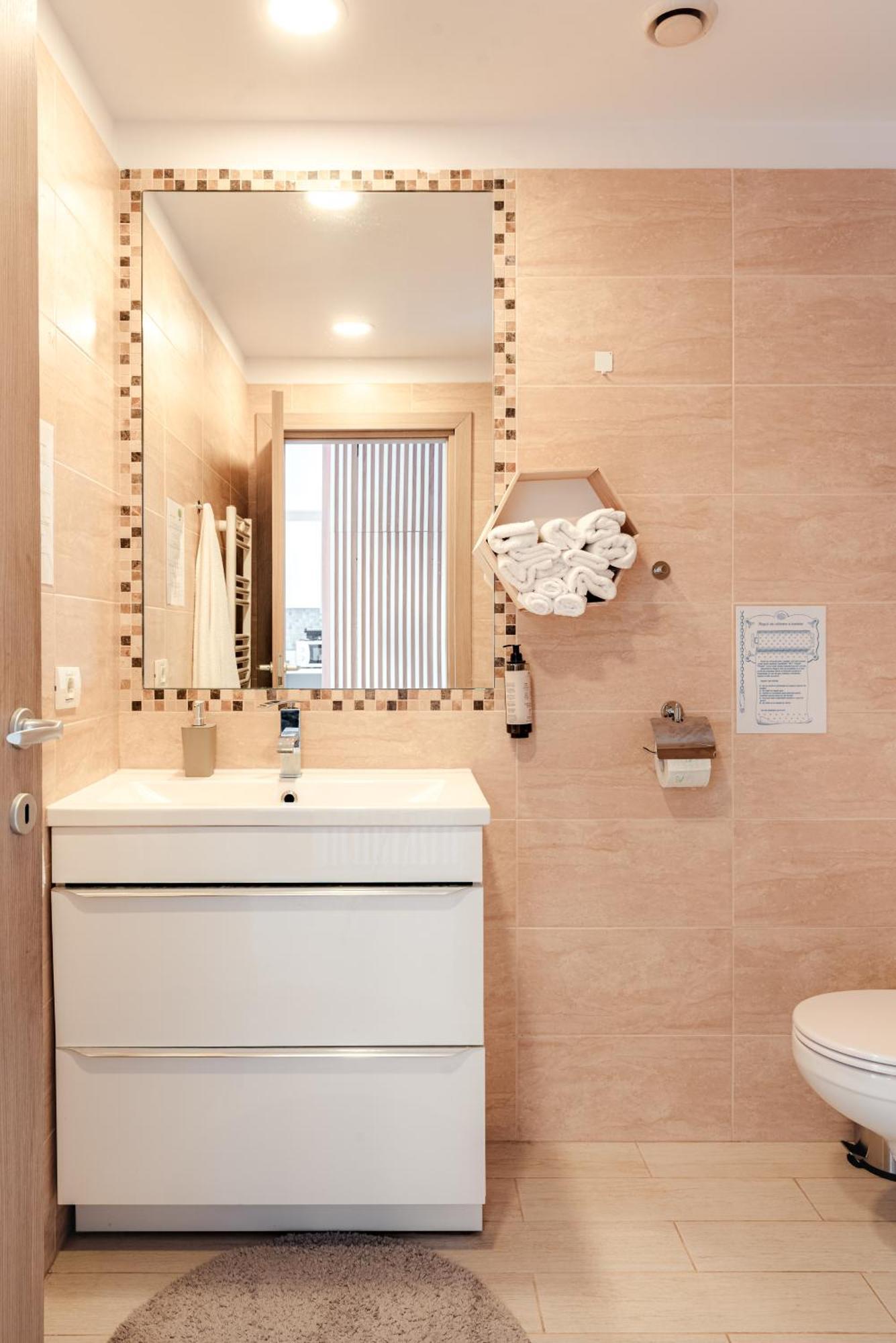 Downtown Apartment Boutique - Blue & Pink بوخارست المظهر الخارجي الصورة